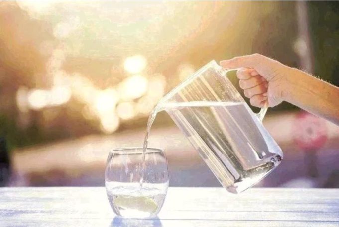 If You Are Still Drinking Water at Night Before Going to Bed, Then This Message Is for You