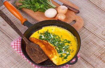 3 things you should eat to keep your body strong in old age