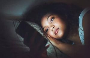 What happens when you use your phone right before sleeping every night